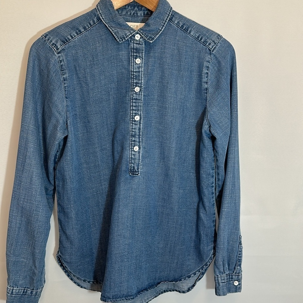 Ann Taylor Loft Womens Petite SP Shirt Blouse Top Chambray Denim Lightweight - Picture 7 of 9